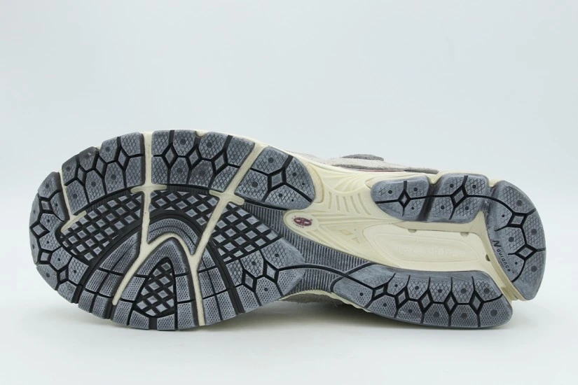 New Balance 2002R Ανδρικά Sneakers Γκρι, Γκρι Σκούρο, Εκρού