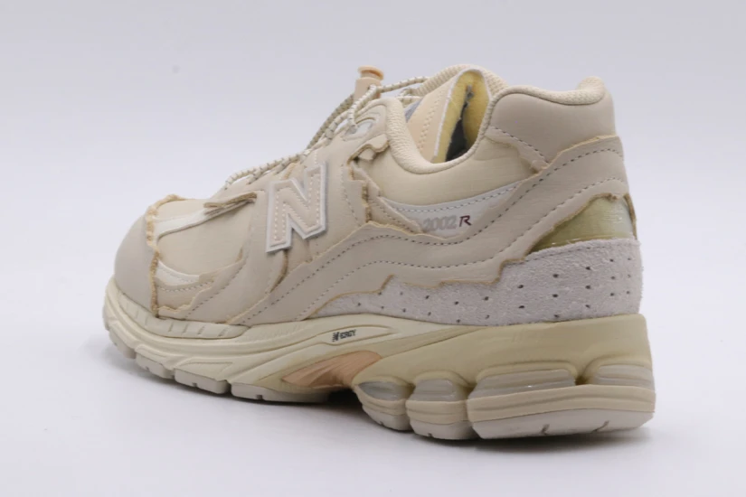 New Balance 2002R Protection Pack Sneakers Μπεζ