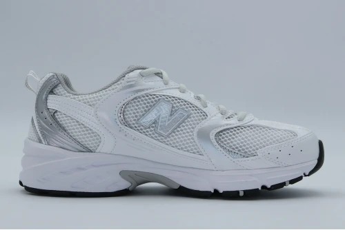 New Balance 530 Sneakers (MR530EMA)