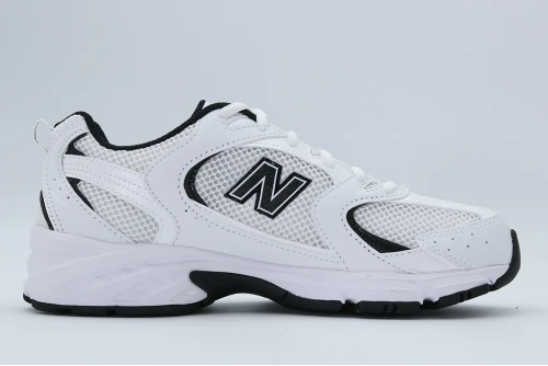 New Balance 530 Sneakers (MR530EWB)
