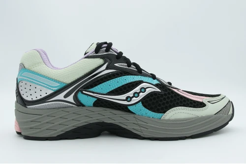 Saucony Originals Progrid Omni 9 Sneakers (S101245-1029)