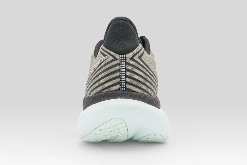 Saucony Triumph 23 Ανδρικά Αθλητικά Παπούτσια για Τρέξιμο Χακί, Μαύρα, Λευκά