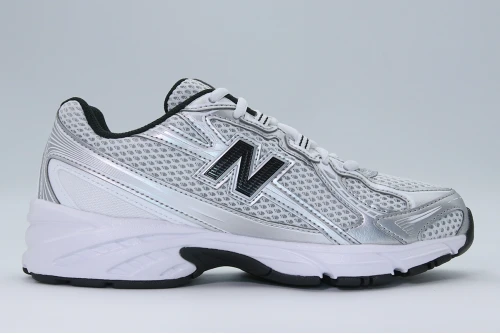 New Balance 740 Sneakers (U740NW2)