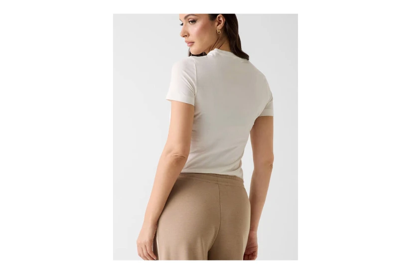 Guess Embroidered Logo Γυναικείο Κοντομάνικο T-Shirt Εκρού, Μπεζ