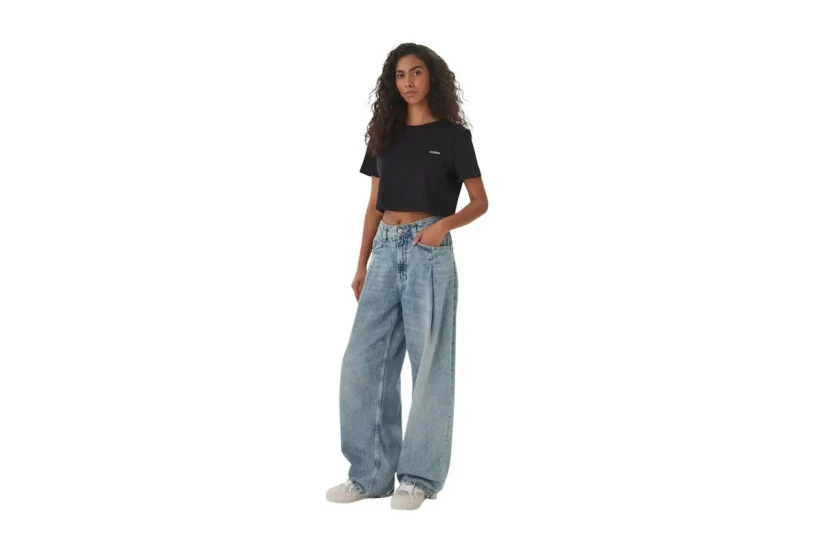 Guess Boxy Γυναικείο Κοντομάνικο Cropped T-Shirt Μαύρο