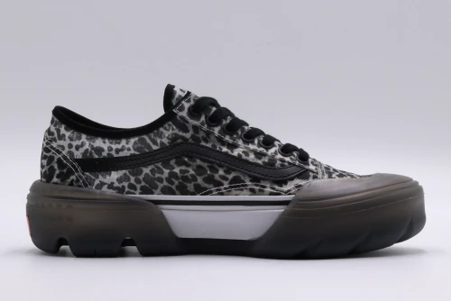 Vans Old Skool Tape Sneakers (VN0A7Q5VAXK1)