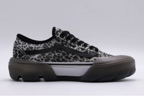 Vans Old Skool Tape Sneakers (VN0A7Q5VAXK1)