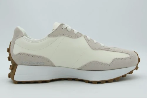 New Balance 327 Sneakers (W327240)