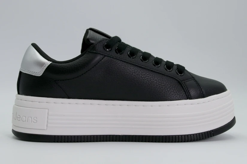Calvin Klein Γυναικεία Δερμάτινα Sneakers με Πλατφόρμα Μαύρα, Λευκά