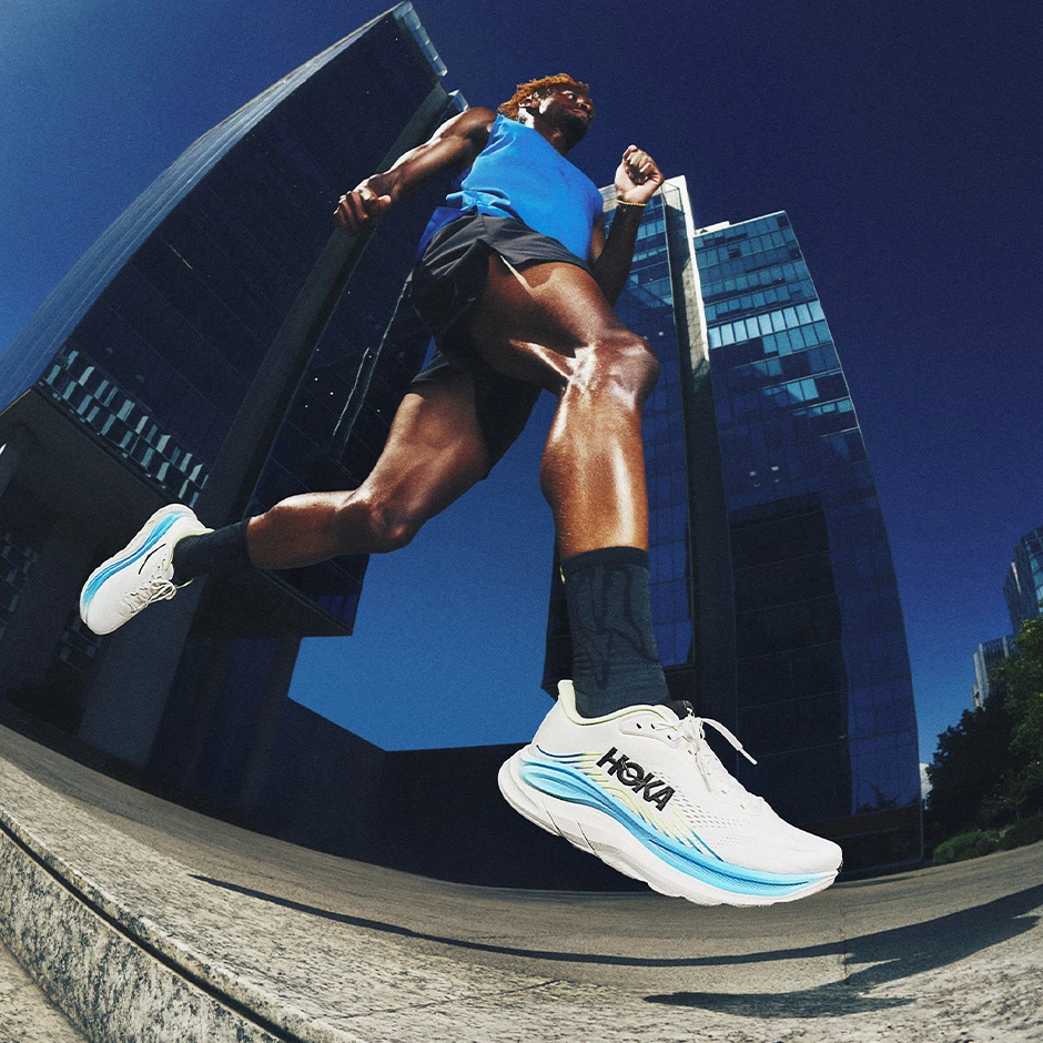 Hoka Clifton 11