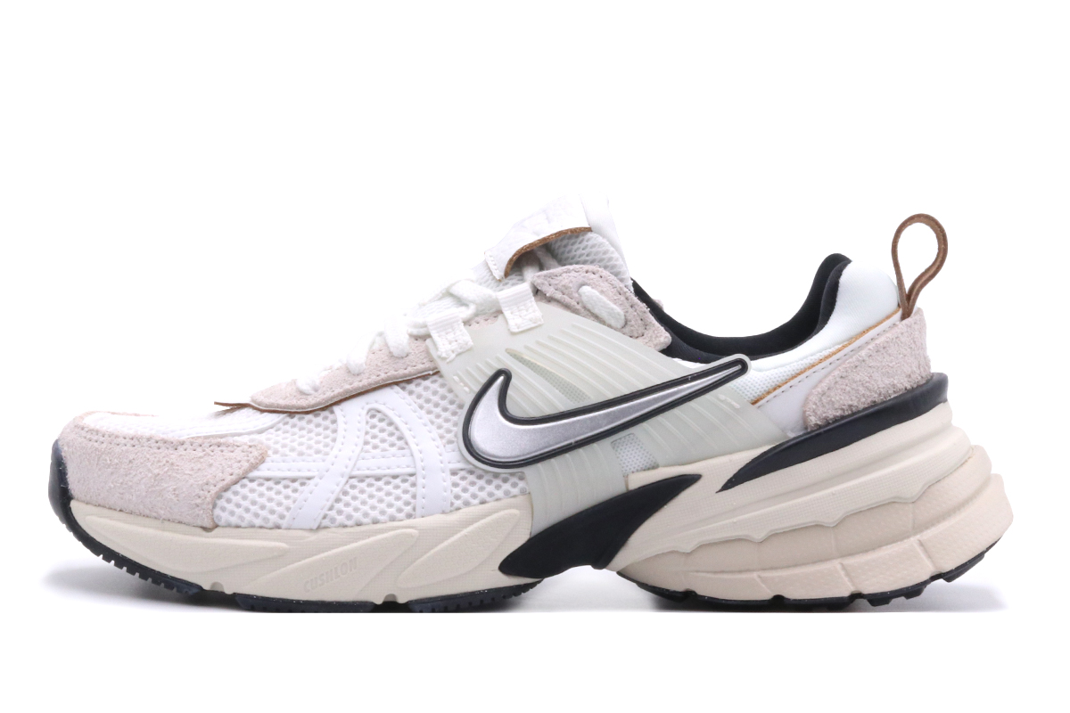 Nike V2K Γυναικεία Sneakers Λευκά, Μαύρα