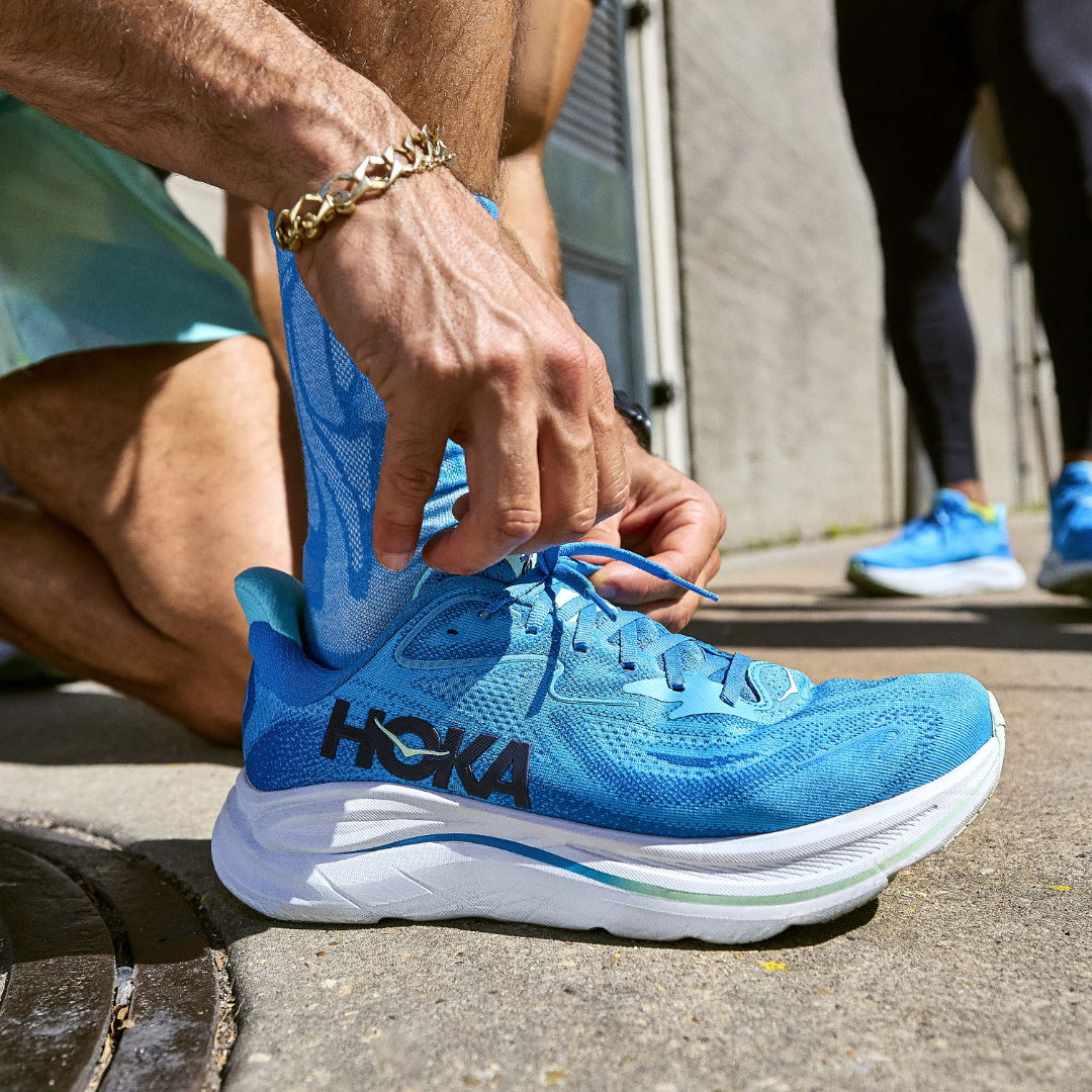 Hoka Clifton 10